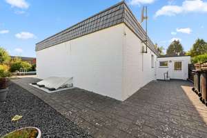 Einladender Bungalow mit modernem Ausbau und schönem Garten mit Pool – Die vollständige Adresse der Immobilie erhältst du vom Anbieter., 41189 Wickrathberg, Mönchengladbach – Vorschaubild 32