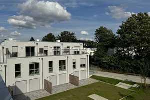 • NEUBAU • Bezugsfertiges Energie Effizienzhaus • ca. 135 m² Wfl. • Dachterrasse + sonnig. Garten •  – Aachen (Kreis) – Vorschaubild 2