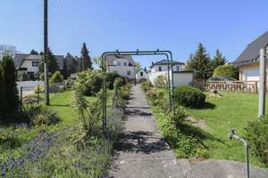 Familienidylle in ruhiger Vorstadtlage: Einfamilienhaus mit riesigem Grundstück – Die vollständige Adresse der Immobilie erhältst du vom Anbieter., 4827 Machern – Vorschaubild 18