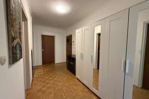 Grüne Oase in Obermenzing: Helle 2-Zimmer-Wohnung mit Loggia und Wasserblick – Die vollständige Adresse der Immobilie erhältst du vom Anbieter., 81245 Obermenzing, München – Vorschaubild 3