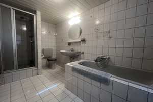 RESERVIERT ++ CHARMANTES 1-2-FAMILIENHAUS FÜR FAMILIEN oder MEHRGENERATIONENHAUS - 2 EINGÄNGE ++ – Solingen – Vorschaubild 36