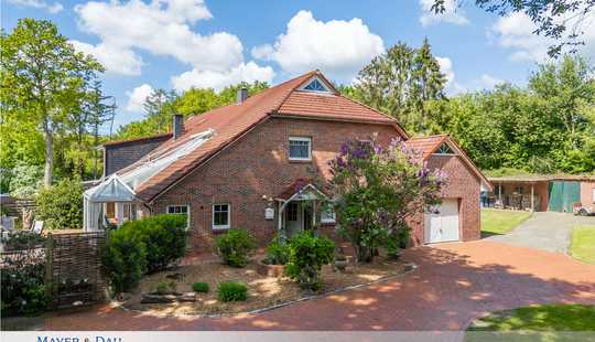 Bild von Zum Zweifamilienhaus umgebauter Resthof auf großem Grundstück in ruhiger, ländlicher Lage, Obj. 8590