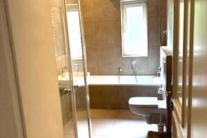 Schön geschnittene und sanierte Altbauwohnung im Herzen von Wiesbaden – Die vollständige Adresse der Immobilie erhältst du vom Anbieter., 65185 Mitte, Wiesbaden – Vorschaubild 8
