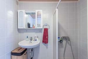 Mehrfamilienhaus mit großem Hintergebäude und Hofflächen für mehrere PKW – Die vollständige Adresse der Immobilie erhältst du vom Anbieter., 42651 Solingen-Mitte, Solingen – Vorschaubild 29