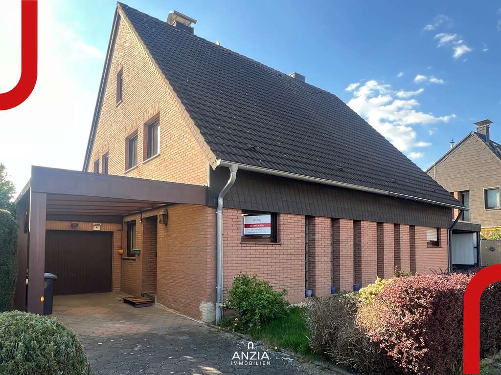 Doppelhaushälfte mit Charme und Potenzial in Top-Lage von Kaarst-Vorst