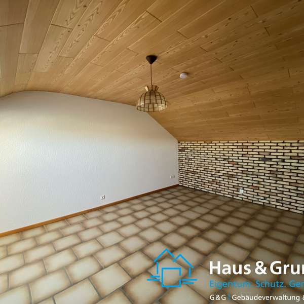 *** schönes Mittelreihenhaus mit Wintergarten - Garten u. Garage - in verkehrsberuhigter Lage **