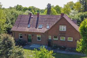 Wohntraum im Grünen: Großzügiges Landhaus mit riesigem Garten am Segeberger Forst – Die vollständige Adresse der Immobilie erhältst du vom Anbieter., 23826 Todesfelde – Vorschaubild 3