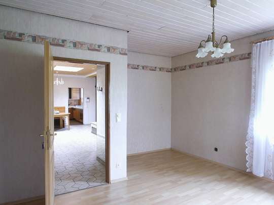 Bungalow mit Einliegerwohnung, Ausbaureserve und großem Garten in Rudow - Bild 16