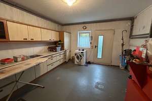 -- Kaufpreisreduzierung -- Einfamilienwohnhaus mit sehr schönem Grundstück, Garage, Carport
zusätzli – Die vollständige Adresse der Immobilie erhältst du vom Anbieter., 37269 Eschwege – Vorschaubild 27