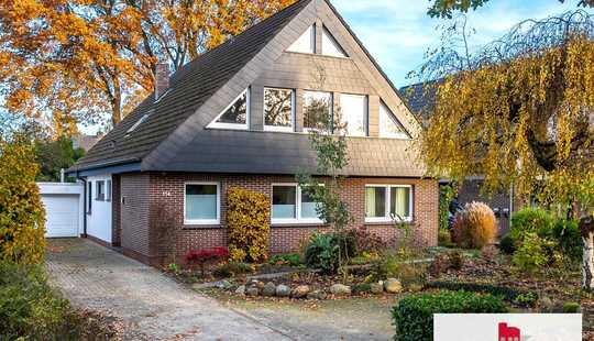 Bild von Großzügiges, teilmodernisiertes Einfamilienhaus mit Garage