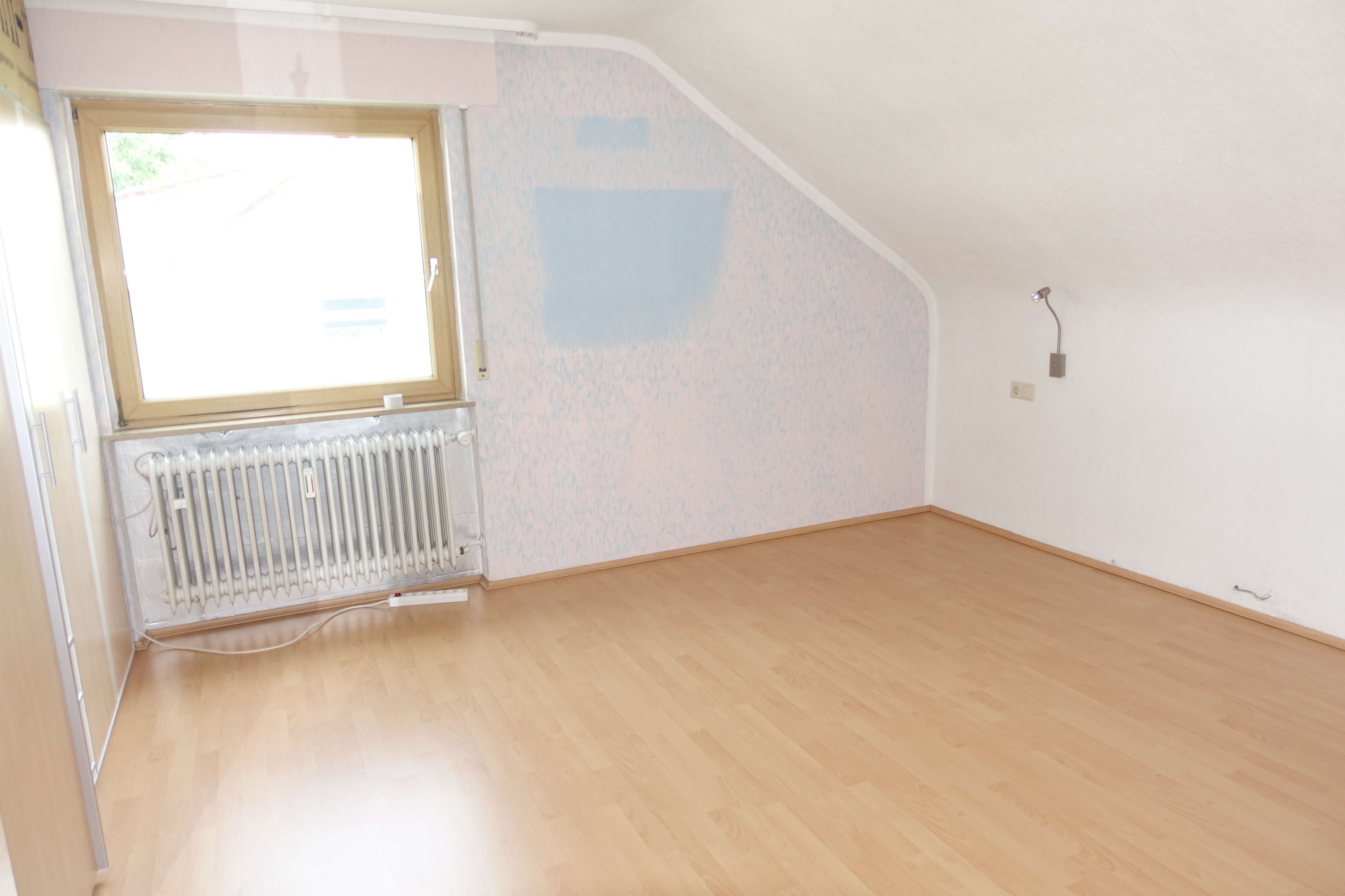 Immobilie in Aichtal - Ruhig gelegene 2-Zimmer-Wohnung im Dachgeschoss in Aichtal-Grötzingen - Bild 4