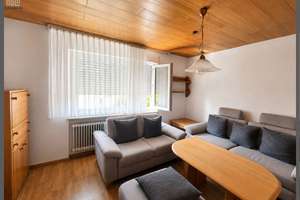 Charmante 4-Zimmer-Wohnung in Zweifamilienvilla mit großem Gemeinschaftsgarten in Göppingen – Die vollständige Adresse der Immobilie erhältst du vom Anbieter., 73033 Göppingen – Vorschaubild 11