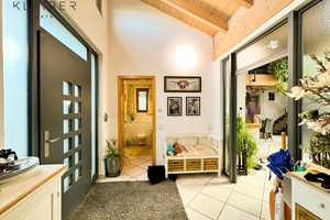 Schönes, Exclusiv ausgestattetes Luxus Haus mit Pool,Aussenküche, W.garten, ELW, Garage, ruhige Lage – Göppingen (Kreis) – Vorschaubild 3