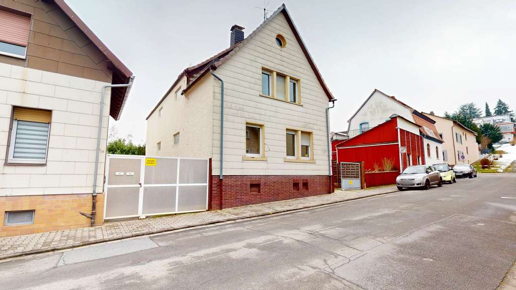 Immobilie in Ober-Ramstadt - *Nur 1% Provision* Haus mit Geschichte und viel Raum für neue Ideen – freistehendes Zweifamilienhaus - Bild 2