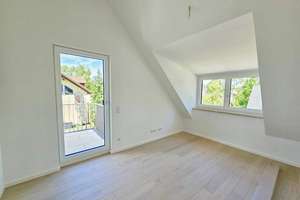 Neuwertige Dachgeschoss-Wohnung in Waldperlach, ca. 55 m² mit Balkon und TG-Stellplatz – Die vollständige Adresse der Immobilie erhältst du vom Anbieter., 81739 Waldperlach, München – Vorschaubild 4