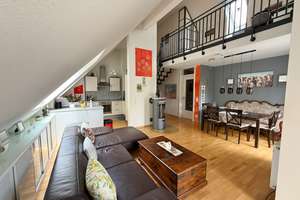 Platz an der Sonne mit Blick über die Gründlach -  4Zi. - Maisonette-Whg. mit Balkon + Loggia
