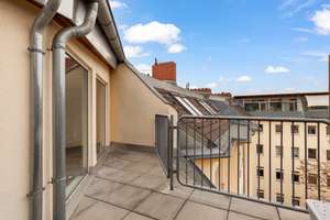 Lichtdurchflutetes Penthouse Feeling – Große Dachgeschosswohnung mit Terrasse im Stephankiez – Die vollständige Adresse der Immobilie erhältst du vom Anbieter., 10559 Moabit, Berlin – Vorschaubild 3