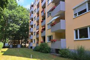 Nürnberg | Helle 3-Zimmer-Wohnung mit Loggia & Blick ins Grüne – Die vollständige Adresse der Immobilie erhältst du vom Anbieter., 90469 Gartenstadt, Nürnberg – Vorschaubild 1