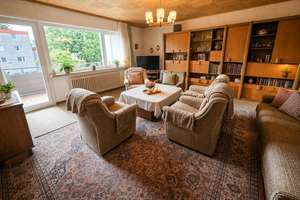 Familienwohnung. Vier Zimmer. Am Klinikum. Gepflegt, aber anpassungsbedürftig. – 42653 Gräfrath, Solingen – Vorschaubild 4