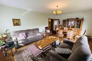 Wohnen auf einer Ebene mit Garage, Doppelcarport und Garten – Flurstraße 6, 67744 Kusel (Kreis) – Vorschaubild 6