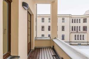 Property thumbnail 8