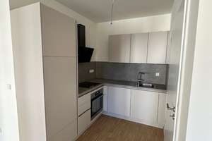 Exklusive 2-Zimmer-Neubauwohnung mit Einbauküche, Balkon & Fußbodenheizung im Zweitbezug – Wilhelm-Kuhr-Str. 39, 13359 Gesundbrunnen, Berlin – Vorschaubild 2