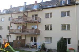 Gut geschnittene und top gepflegte  Wohnung mit  Balkon, 2 Bädern und Einzelgarage – Liegnitzer Strasse 10, 42277 Oberbarmen, Wuppertal – Vorschaubild 2