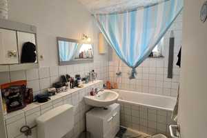 Zentral & ruhig: 3-Zimmer-Wohnung in Leverkusen-Lützenkirchen mit eigenem Stellplatz – Am Sandberg 4, 51381 Leverkusen – Vorschaubild 4