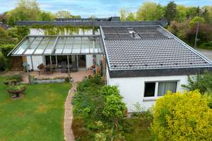 Leverkusen-Wiesdorf: Bungalow in ruhiger und familienfreundlicher Lage auf großem Grundstück! – Die vollständige Adresse der Immobilie erhältst du vom Anbieter., 51373 Wiesdorf, Leverkusen – Vorschaubild 8