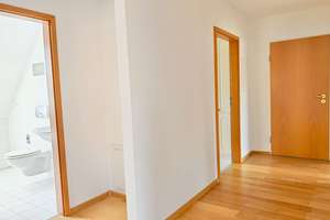Bezugsfreie 3-Zimmer-Dachgeschosswohnung mit Westbalkon, EBK und Tiefgaragenstellplatz – Die vollständige Adresse der Immobilie erhältst du vom Anbieter., 1217 Kleinpestitz/Mockritz, Dresden – Vorschaubild 12