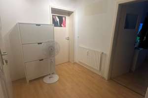 Stuttgart Ost: 2-Zimmer-Dachgeschosswohnung mit praktischem Schnitt