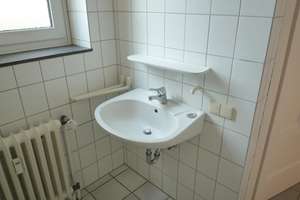  Großzügige 2,5-Zimmer-Wohnung EG, EBK, Parkett, Kaminofen, Terrasse, Süd-Garten & Garage – Natruper Straße 115, 49076 Hafen, Osnabrück – Vorschaubild 9