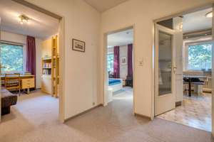 Sonnige 3-Zimmer-Wohnung mit Südwest-Loggia und Garage im Herzen von Horn-Lehe – Leher Heerstraße 112, 28359 Lehe, Bremen – Vorschaubild 2