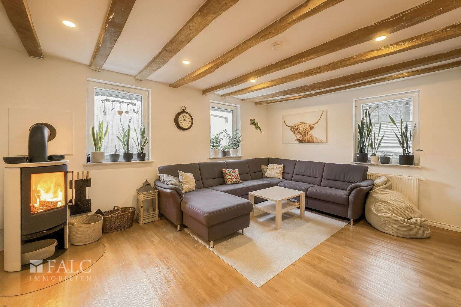 Immobilie in Schwelm - Modern Wohnen im Erdgeschoss mit eigenem Garten: Viel Raum für die Familie! - Bild 1