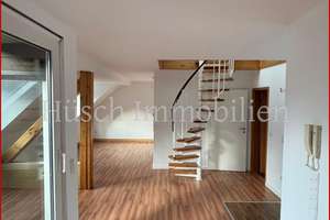 *huesch-immobilien*
Renovierte 2-Zimmer-Dachgeschosswohnung mit Balkon + Spitzboden in Essen-Zentru – Die vollständige Adresse der Immobilie erhältst du vom Anbieter., 45143 Altendorf, Essen – Vorschaubild 2