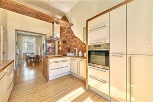BEL ÉTAGE! 4 Zimmer Wohnung im Stilaltbau mit Balkon, Kamin EBK & Wellnessoase *Stellplatz* – Die vollständige Adresse der Immobilie erhältst du vom Anbieter., 65185 Mitte, Wiesbaden – Vorschaubild 10