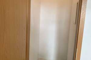 Geschmackvolle Wohnung mit zwei Zimmern sowie Balkon und Einbauküche in Chemnitz – Hilbersdorfer Straße 33, 9131 Chemnitz – Vorschaubild 7
