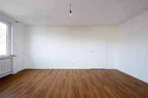 2-Zimmer-Wohnung mit Terrasse in Golzheim – saniert und bezugsfertig – Die vollständige Adresse der Immobilie erhältst du vom Anbieter., 40474 Golzheim, Düsseldorf – Vorschaubild 3