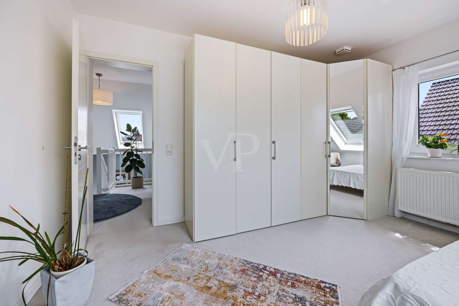 Immobilie in Elmenhorst/Lichtenhagen - 2 km vom Strand entfernt - Moderner, energieeffizienter Wohntraum mit herrlichem Grundstück in gehob - Bild 2