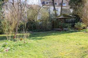 Fast wie ein Haus: viel Raum, eigener Eingang, Blick ins Grüne – Die vollständige Adresse der Immobilie erhältst du vom Anbieter., 65191 Nordost, Wiesbaden – Vorschaubild 13