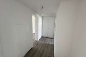 Helle renovierte 2 Zi.-Whng. mit Balkon - Bad mit Fenster - Duisburg Rheinhausen – Richard-Wagner-Straße 7, 47226 Rheinhausen-Mitte, Duisburg – Vorschaubild 7