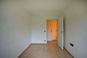 Exklusive 3-Zimmer-Wohnung mit viel Raum  – Niederrheinstraße 14, 40474 Stockum, Düsseldorf – Vorschaubild 3