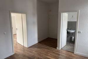 Urbanes Leben in Carlstadt: 2-Zimmer-Wohnung – 40213 Carlstadt, Düsseldorf – Vorschaubild 1