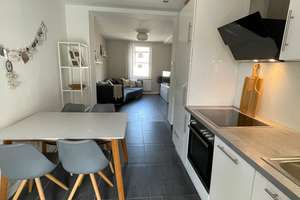 Modernes möbliertes Apartment in St. Jobst – mit Balkon und WLAN