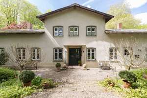 repräsentatives Landhaus mit Parkgrundstück, Pferdestall und Scheune in schöner Alleinlage – Die vollständige Adresse der Immobilie erhältst du vom Anbieter., 24601 Stolpe – Vorschaubild 2