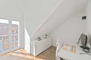 Ländlich und doch zentral bei Landshut - Luxuriöses Reihenmittelhaus mit kleinem Garten und Garage! – Landshut (Kreis) – Vorschaubild 15