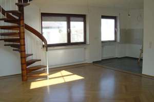 Urlaubsfeeling am Killesberg  - 4 Zimmer Dachgeschosswohnung mit Gemeinschaftspool und Terrasse – Die vollständige Adresse der Immobilie erhältst du vom Anbieter., 70192 Killesberg, Stuttgart – Vorschaubild 4