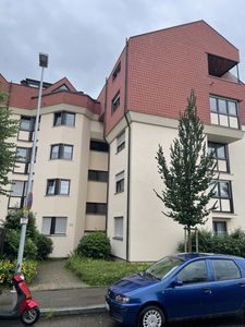 Geschmackvolle, gepflegte 2,5-Raum-EG-Wohnung mit Balkon und Einbauküche in Sindelfingen
