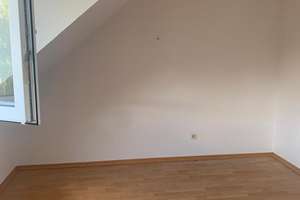 Schöne 1-Zimmer-Dachgeschosswohnung in Mönchengladbach – Die vollständige Adresse der Immobilie erhältst du vom Anbieter., 41236 Rheydt, Mönchengladbach – Vorschaubild 3