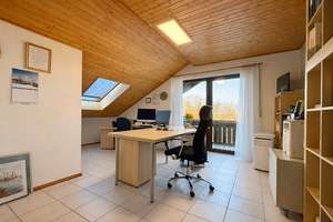 Großzügiges Wohnerlebnis mit Panoramablick: Ihr neues Zuhause im Itzgrund – Die vollständige Adresse der Immobilie erhältst du vom Anbieter., 96274 Itzgrund – Vorschaubild 7